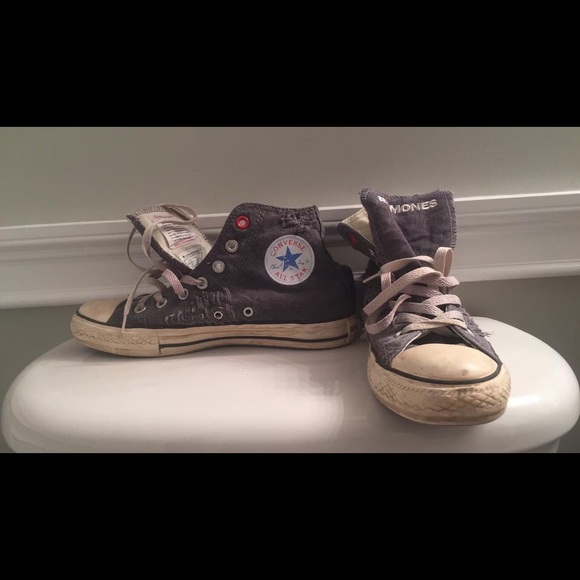 converse ramones